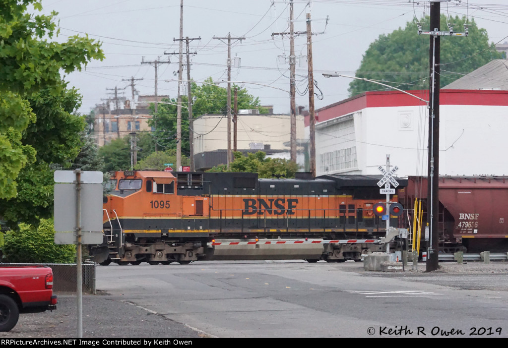 BNSF 1095